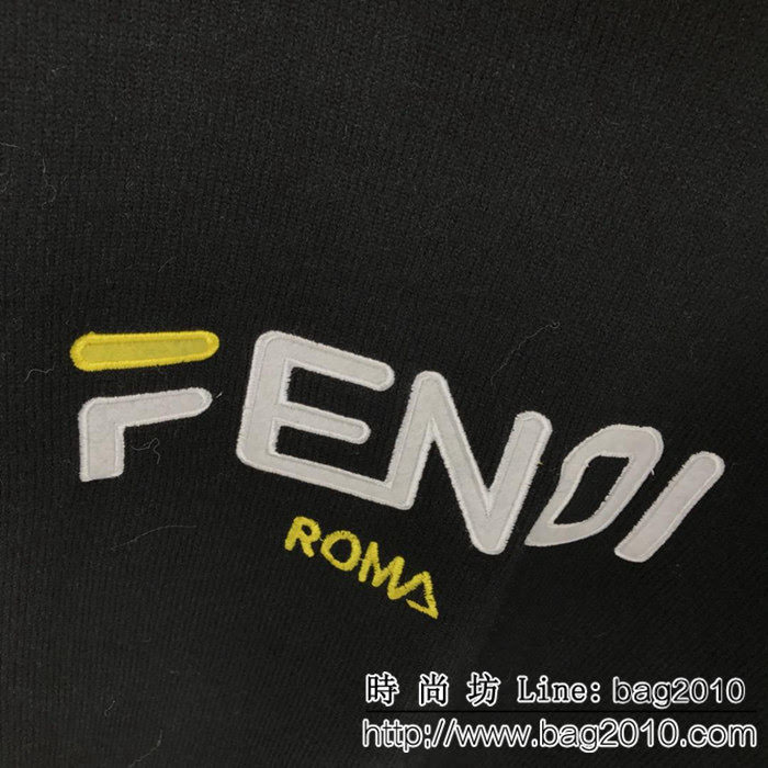 FENDI芬迪 18ss秋冬新款 羊毛混紡 撞色高領毛衣 胸口刺繡新logo 明星同款 寬鬆版型 男女同款 ydi2317
